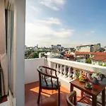 Delica Premium Hotel