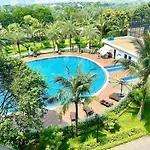 Beautiful View, Modern Studio Apartment 3\' To Walking Lake, Gym And Swimming Pools