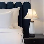 Flower Hotel