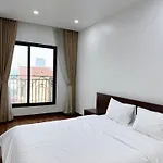Paradise Hotel & Apartment Au Co - Tay Ho Lake
