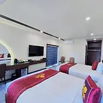 Rosy Hoang Mai Hotel