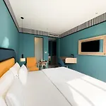 A25 Hotel - 130 Ba Trieu