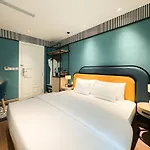 A25 Hotel - 130 Ba Trieu