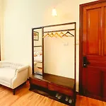 Lushstay Abode - Hanoi Train Street
