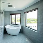 Hoa Nam Hotel Viet Hung