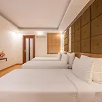 Rising Dragon Villa Hotel