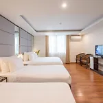 Rising Dragon Villa Hotel