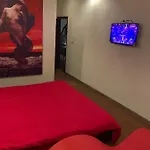 Happy Hotel