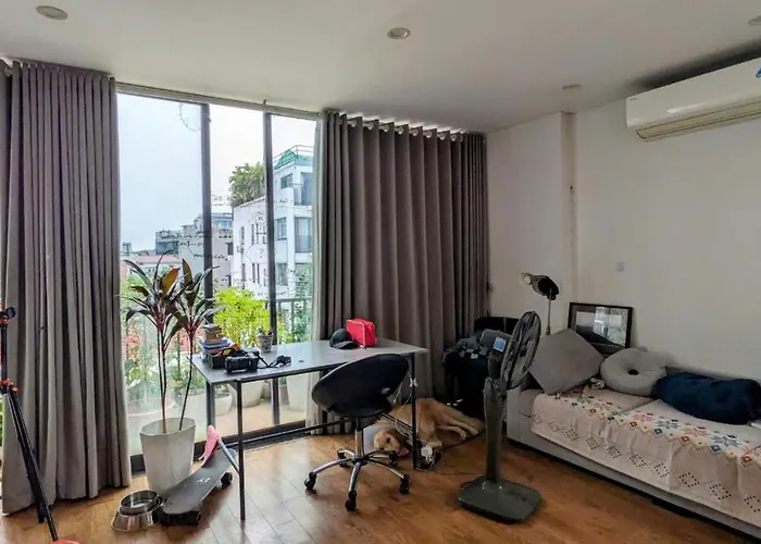 Hanoi Home 4 - Cheap Price 2 Bedroom Apartment Near West Lake