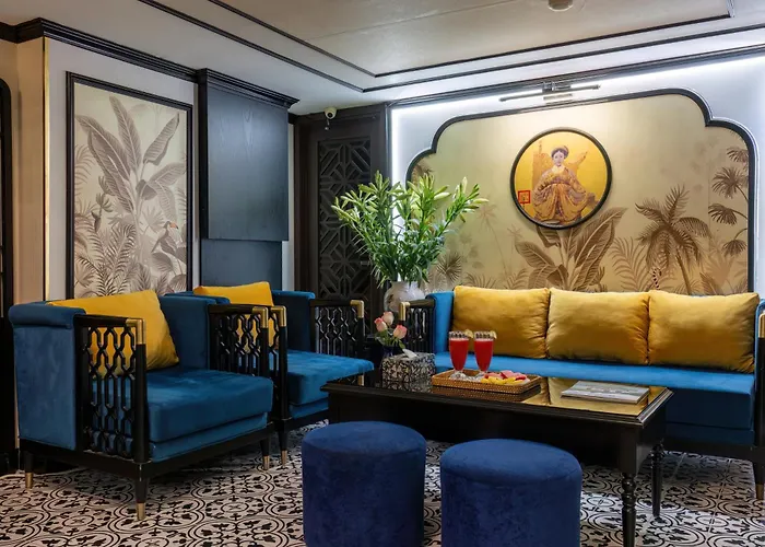 Golden Amour Hotel