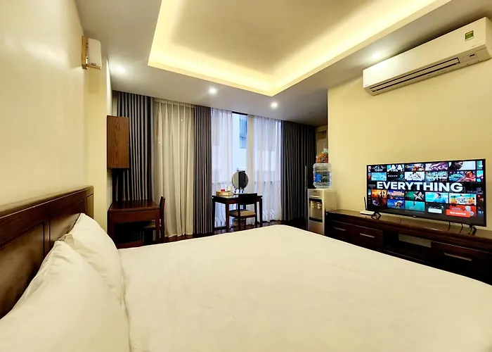Ngoc Khanh Lakeside Quiet Luxury Suite W Bathtub