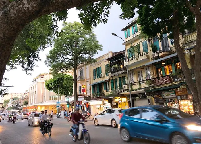 Latte House - Heart Of Hanoi