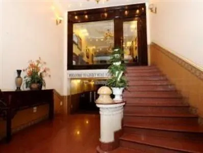 Lucky Star Hotel