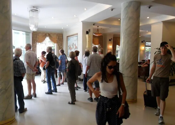 Star View Hotel