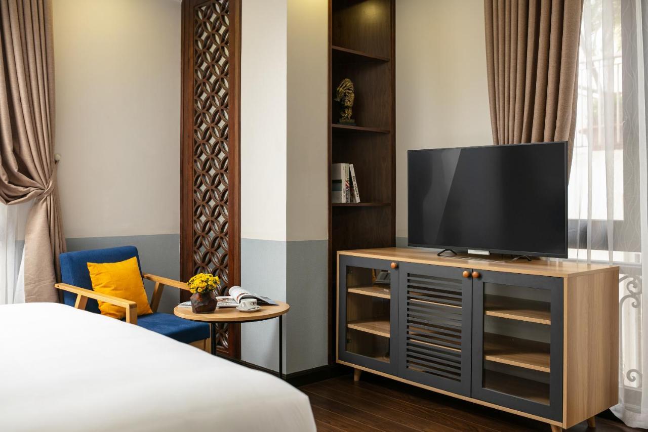 Hotel C'bon Do Quang 3*