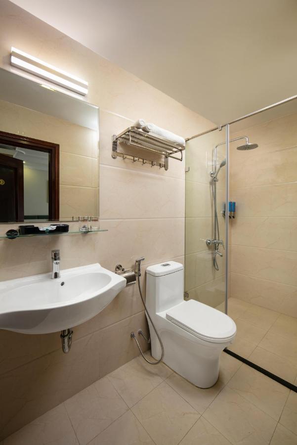 Hotel C'bon Do Quang