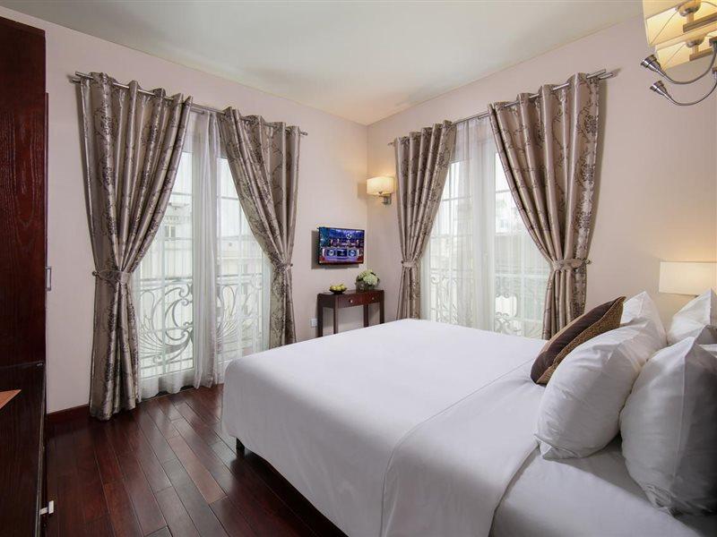 Sunline Hotel 4*