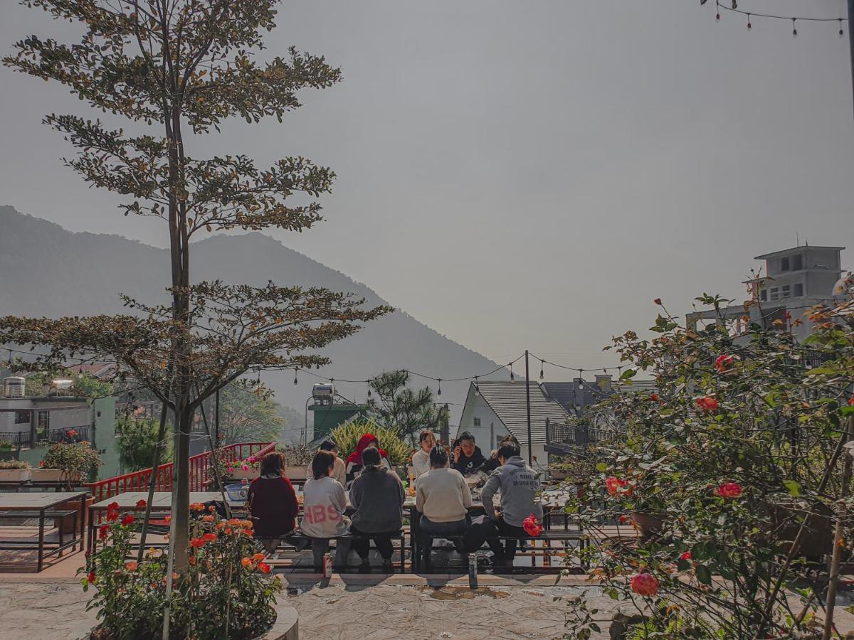 Bách Xanh House. Nhà đa Giác Căn hộ *