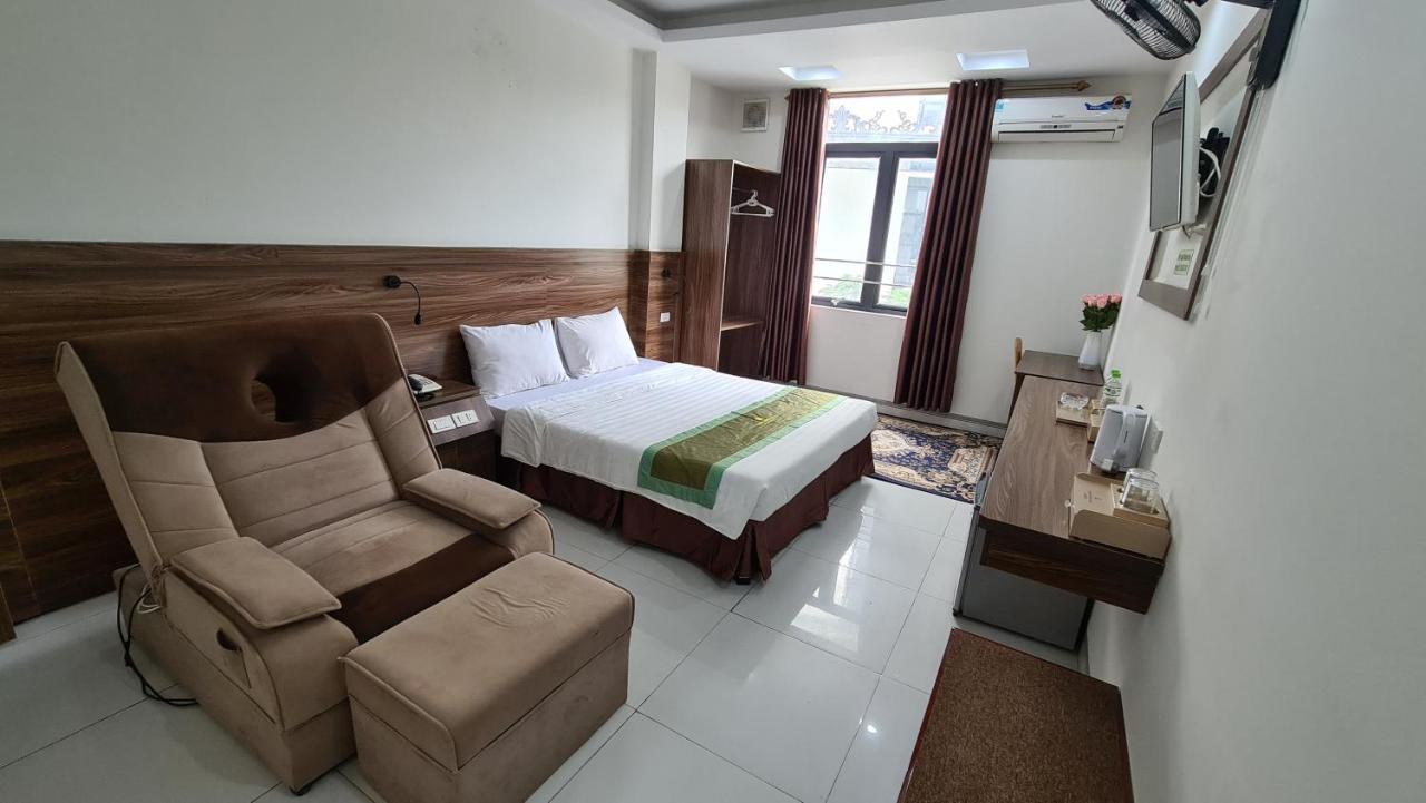 Reddoorz Thanh Hang Near Me Tri Hotel 3*
