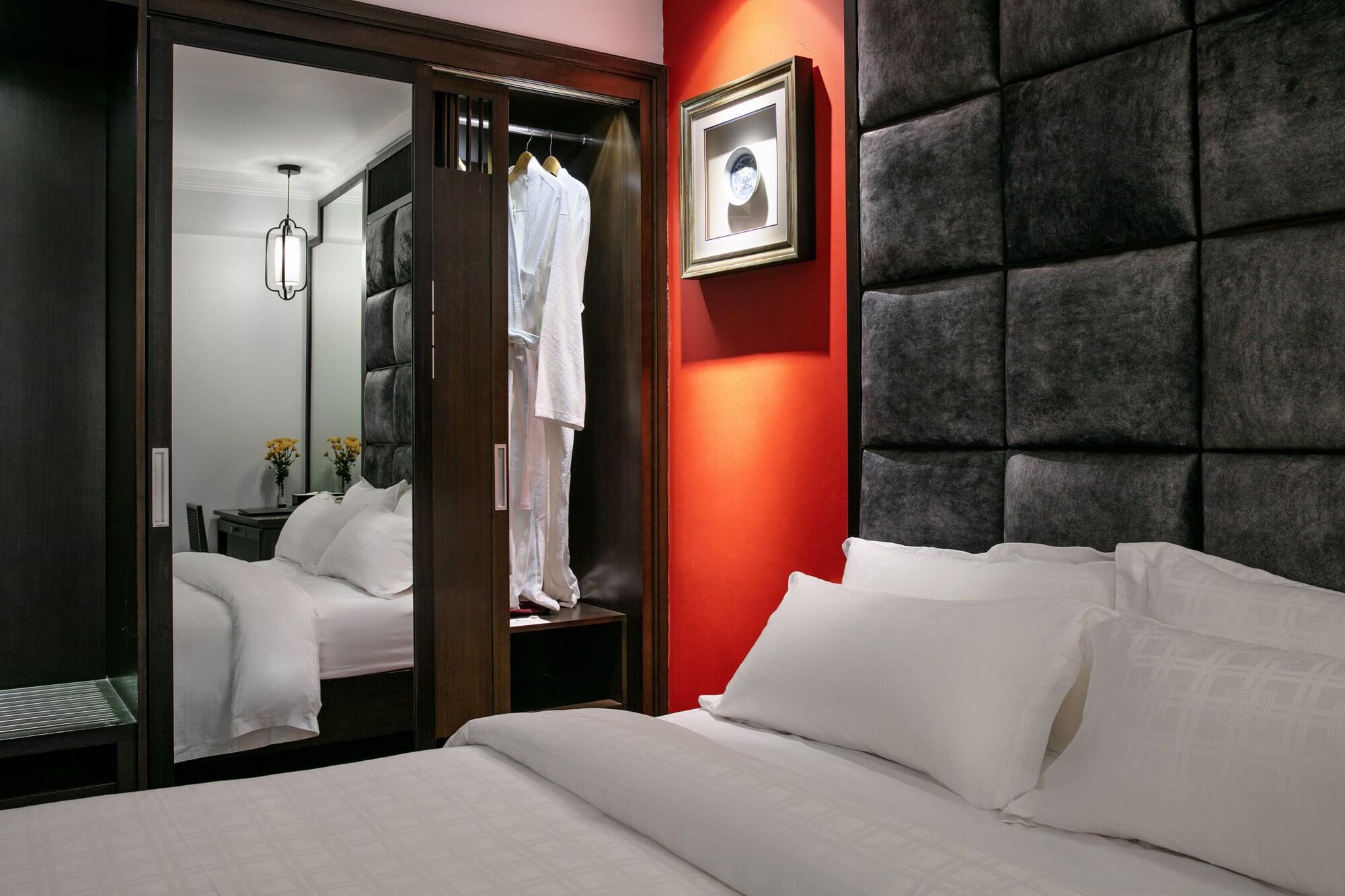 Church Boutique Hang Trong Hotel