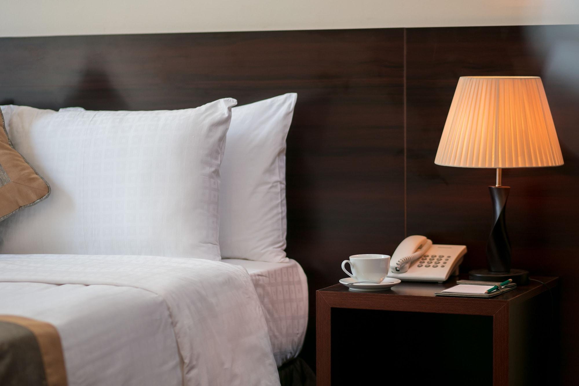 Sunline Hotel 4*