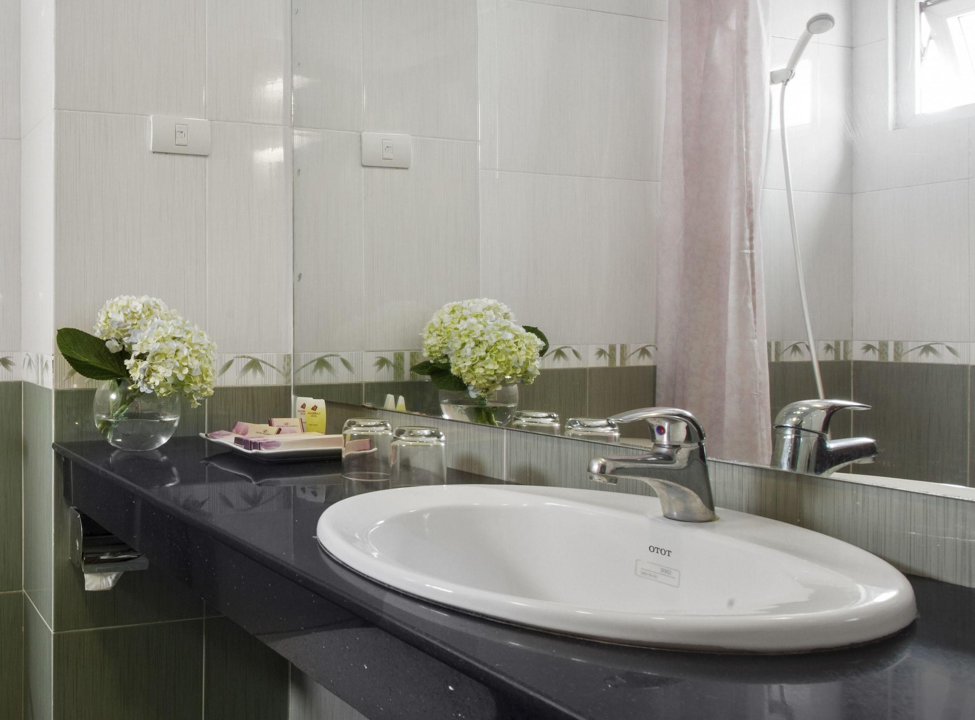 Camellia Boutique & 3* Hanoi