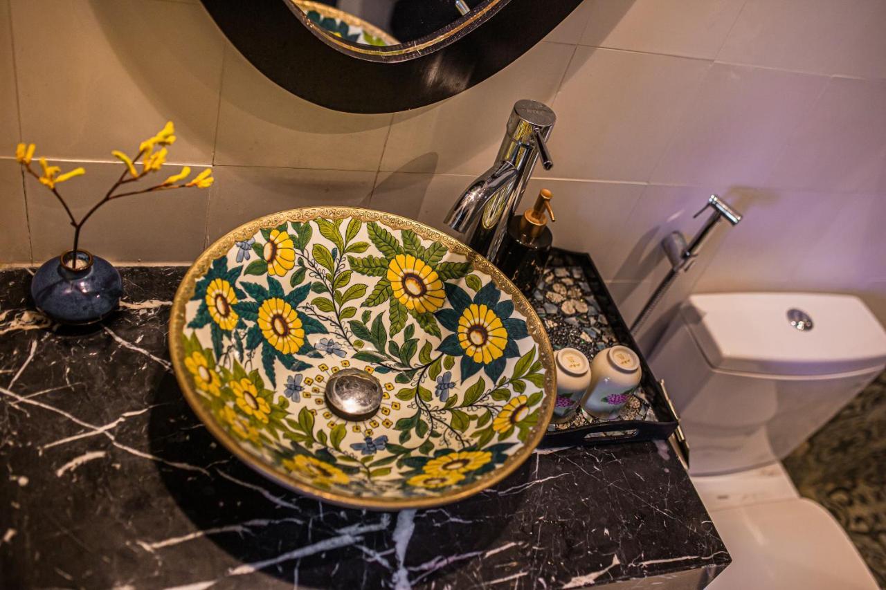 Khách sạn Center Silk Boutique & Travel 4*