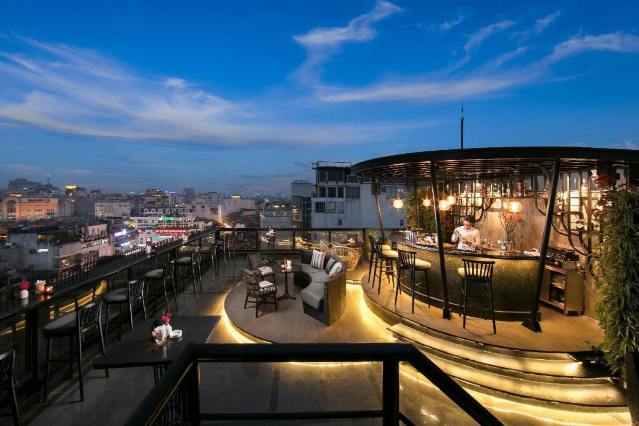 San Grand & Hotel