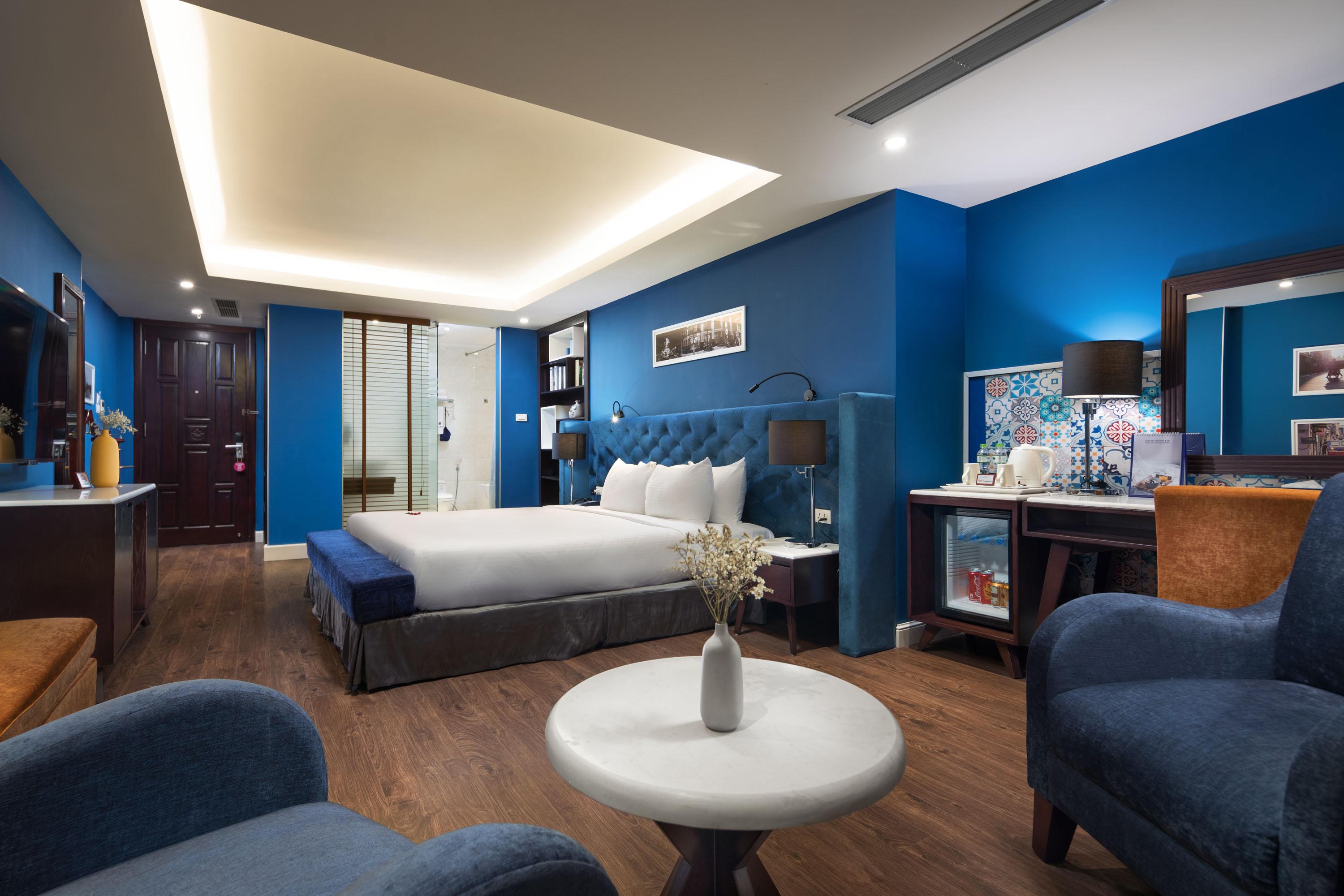 Brilliant & 4* Hanoi