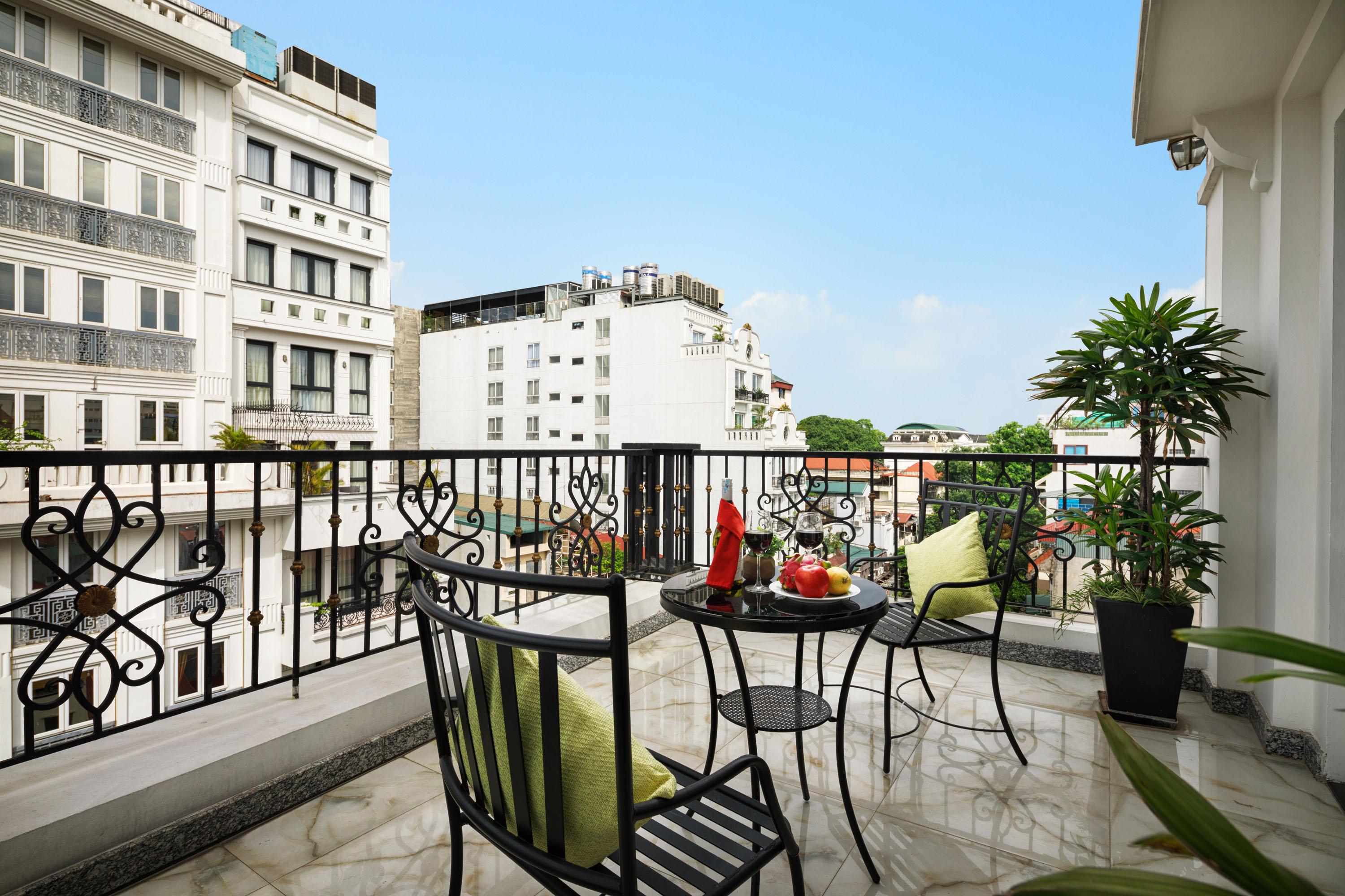 Brilliant & Hotel Hanoi