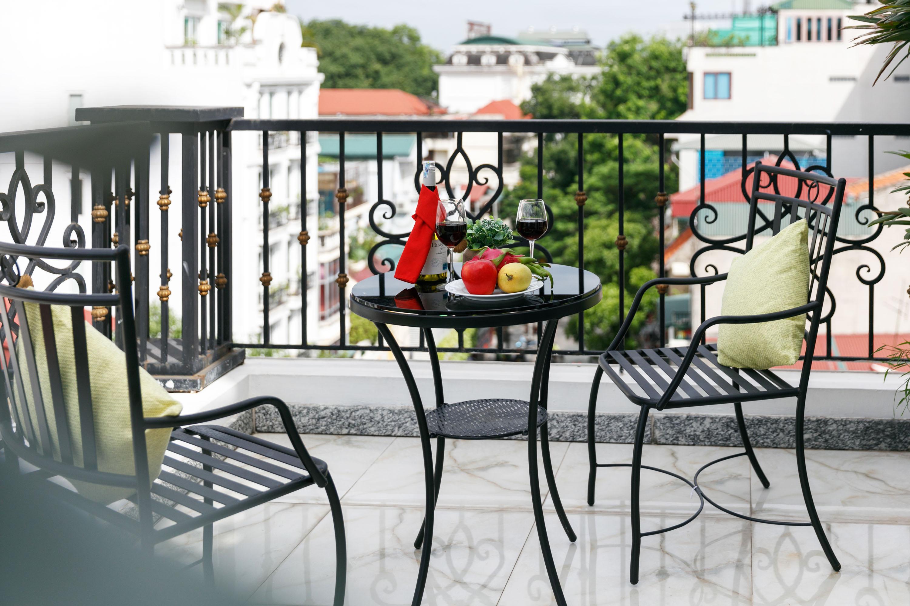 Brilliant & Hotel Hanoi