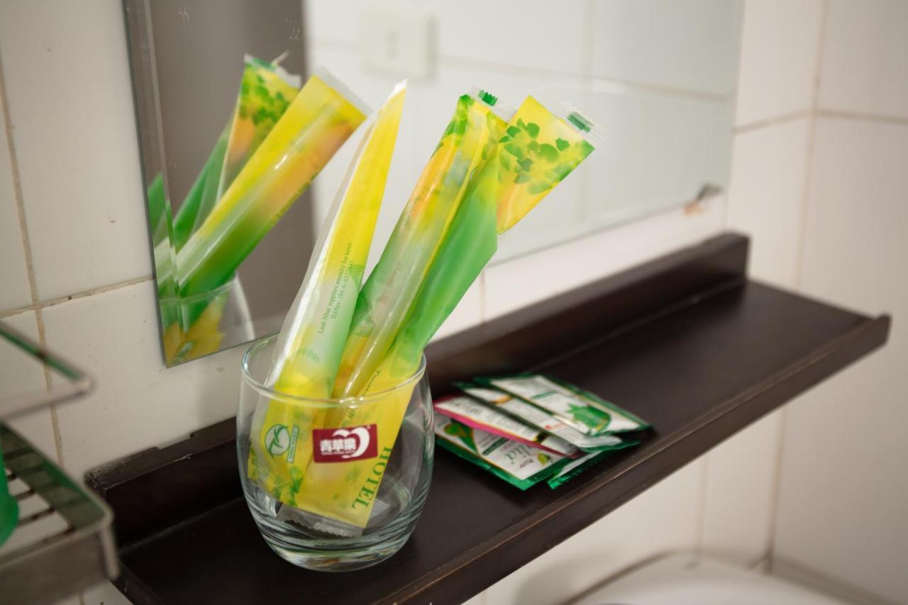 Hostel Hanoisunflowersuitehostel Hanoi