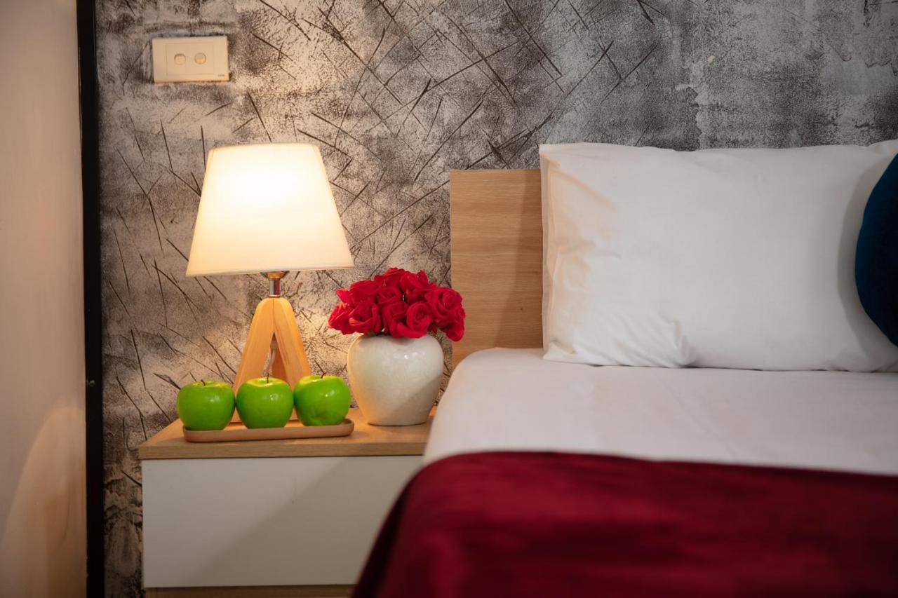 Hanoisunflowersuitehostel * Hanoi