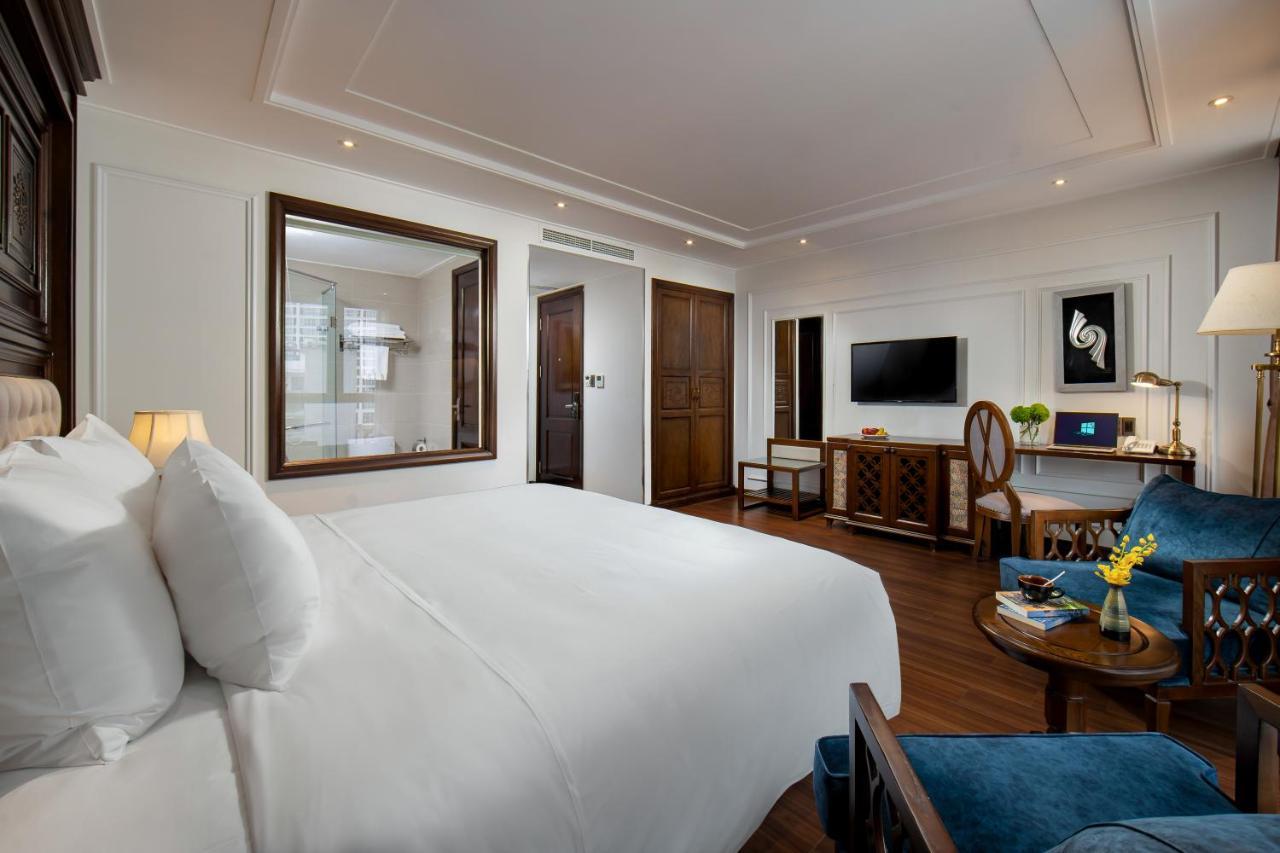 The Q Hotel 4*