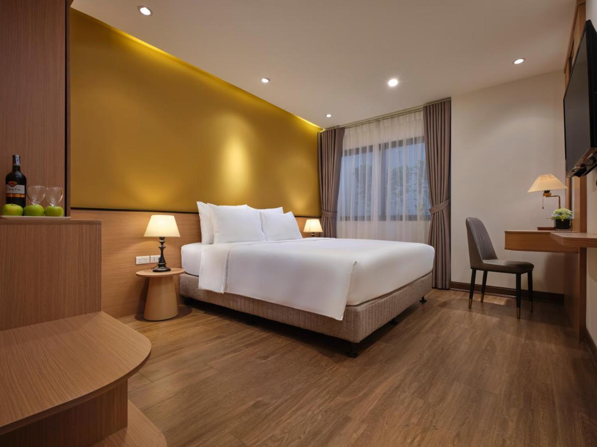 Minasi & Khách sạn 4*