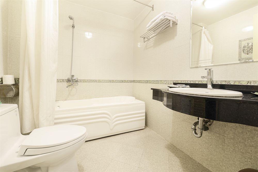 Diamond Legend Hotel 3*