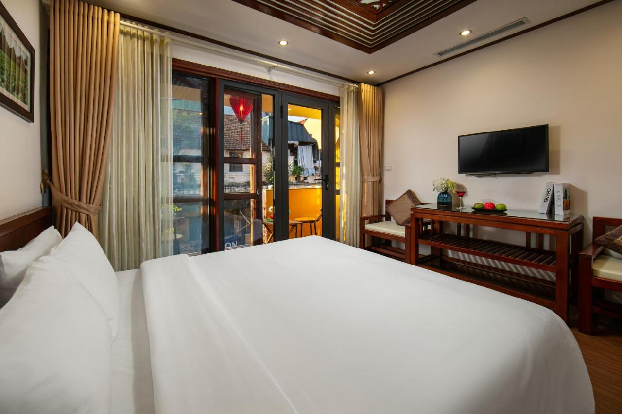 Hotel Nostalgia & Hanoi