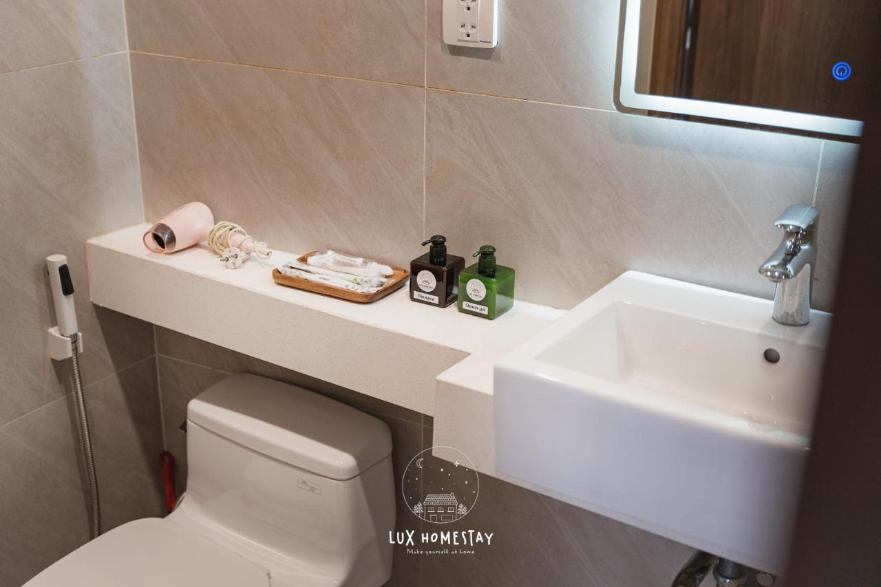 Lux Westlake Khách sạn 4*