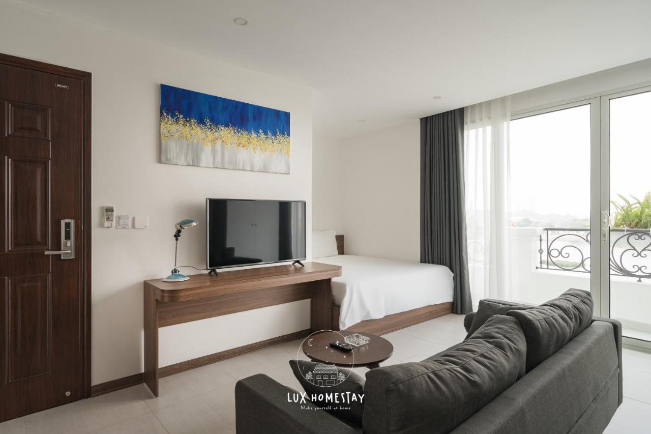 Lux Westlake Khách sạn Hà Nội