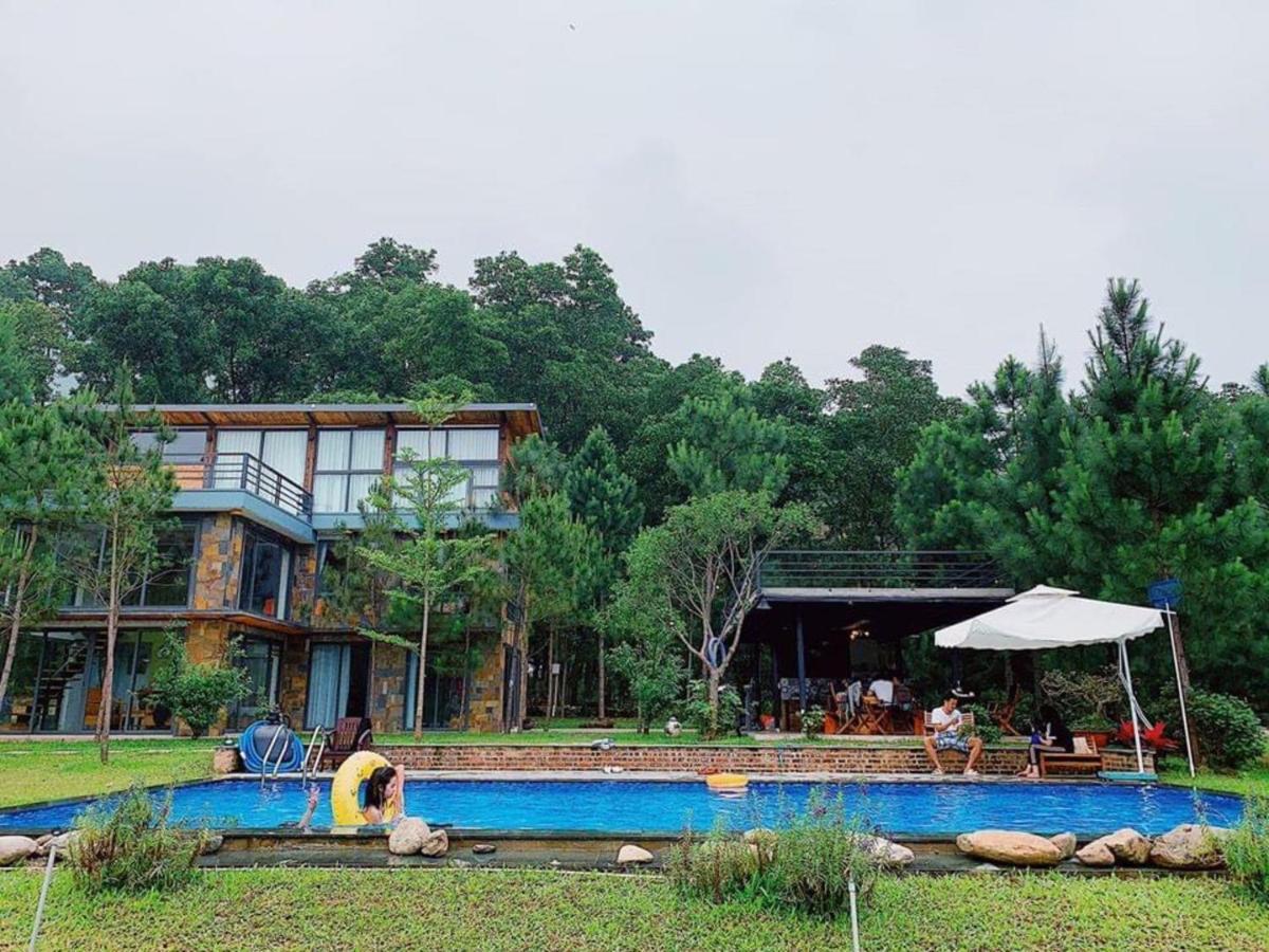 Lee & Sau Sau Garden - Venuestay Villa Hanoi
