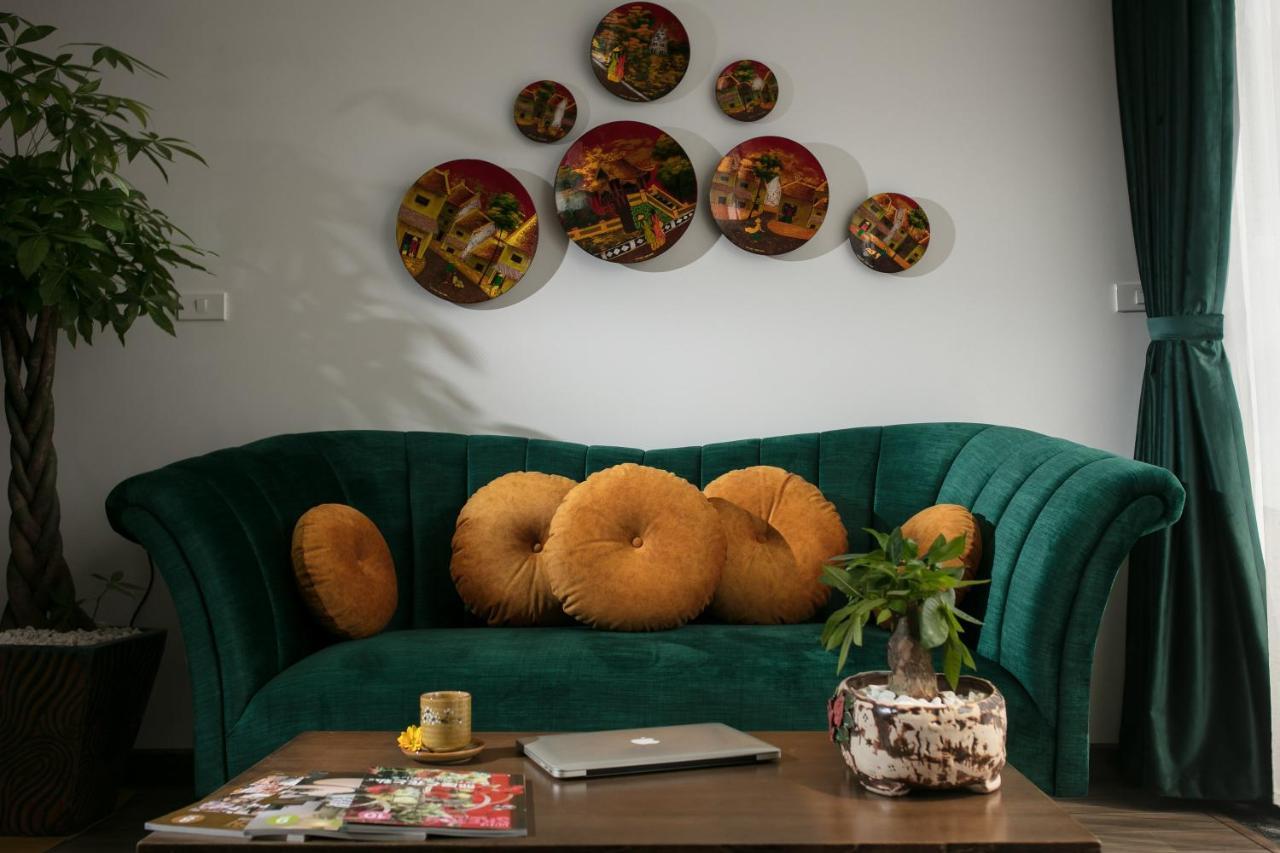 Khách sạn hẻo lánh The Bloom Hà Nội Hà Nội