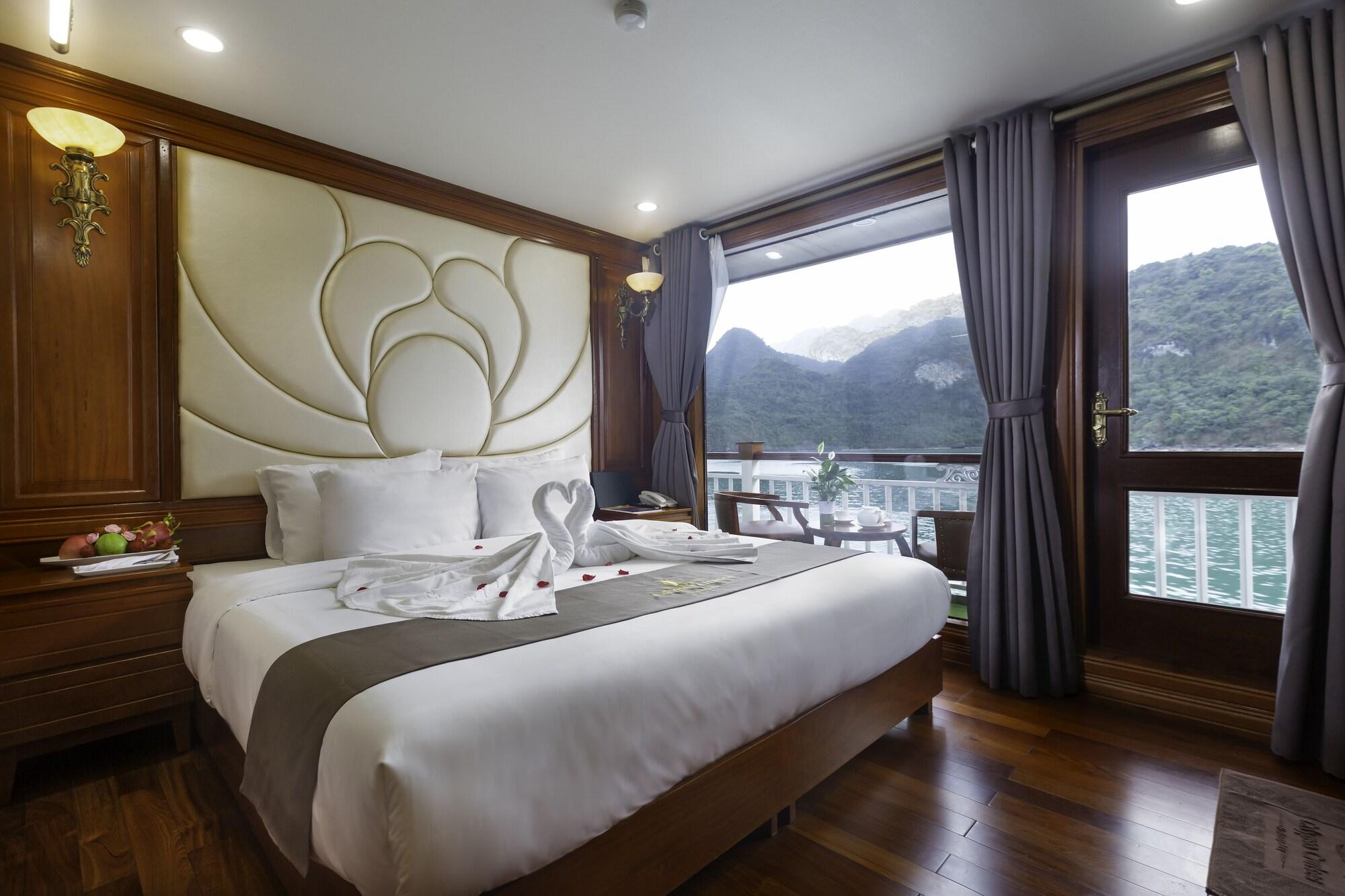 Calypso Cruises 3* Hanoi