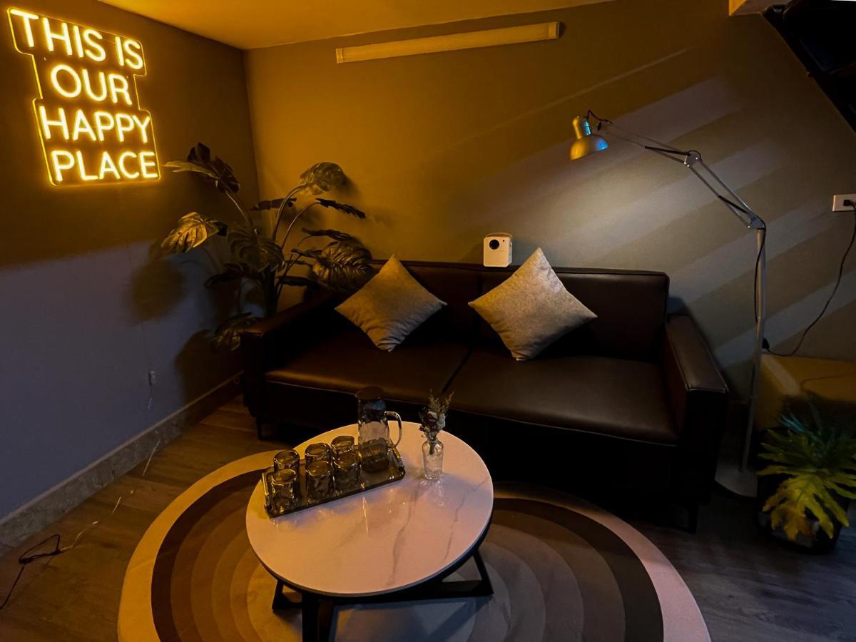 Meo Homestay - Duplex House In Centre Apartment Hanoi