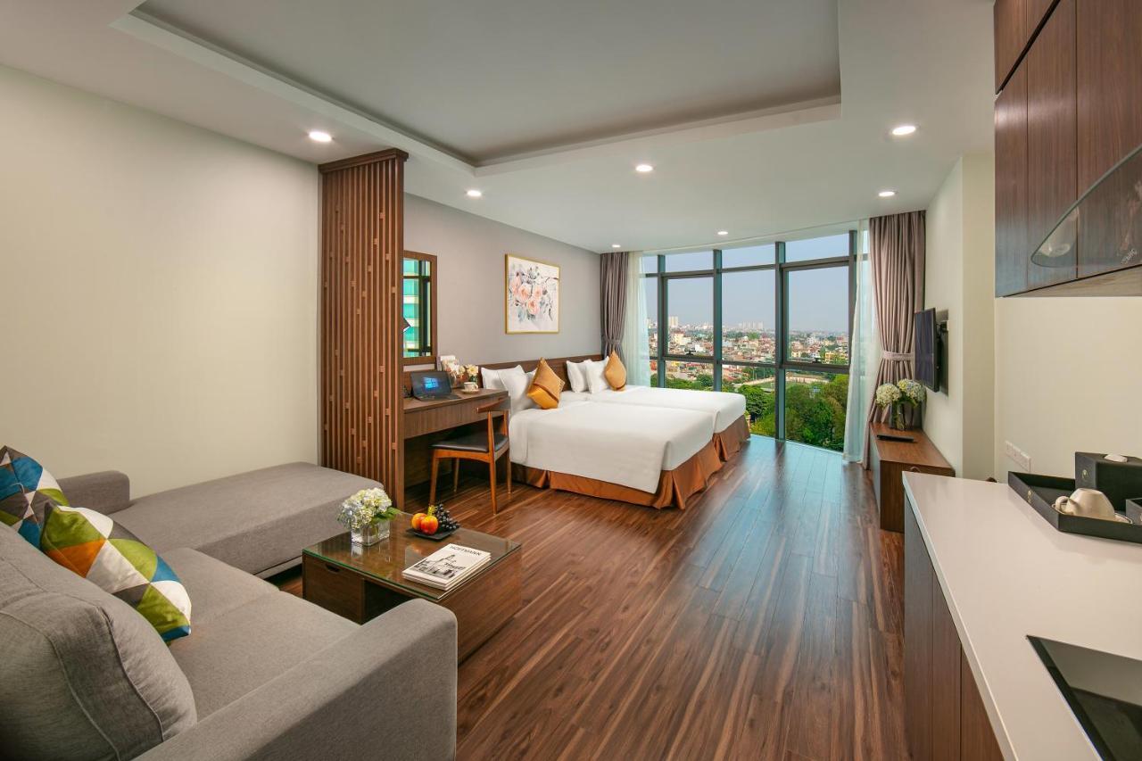 Nesta West Hotel
