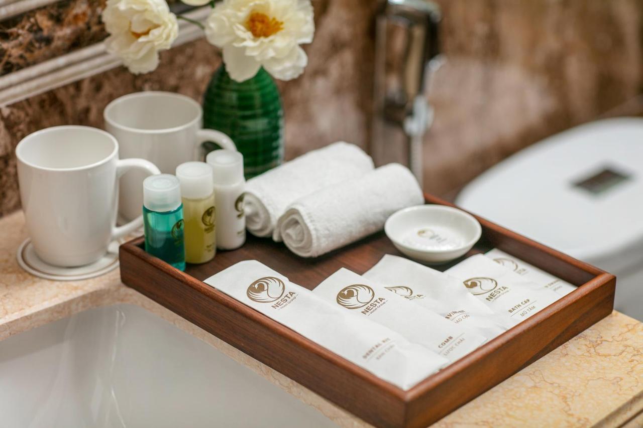 Nesta West Hotel 5*