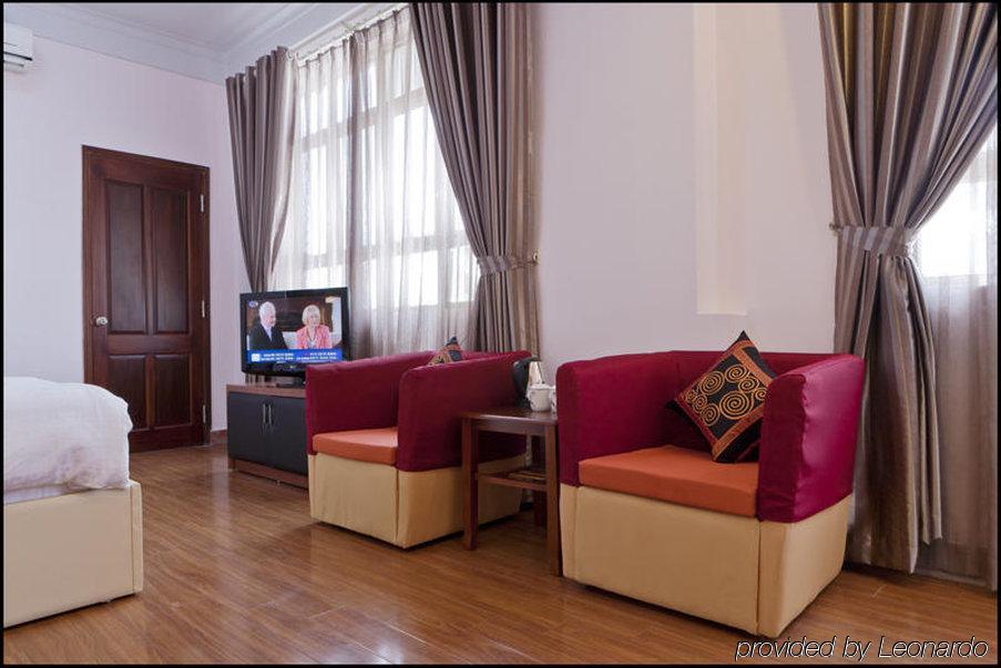 Urban Alley Hotel