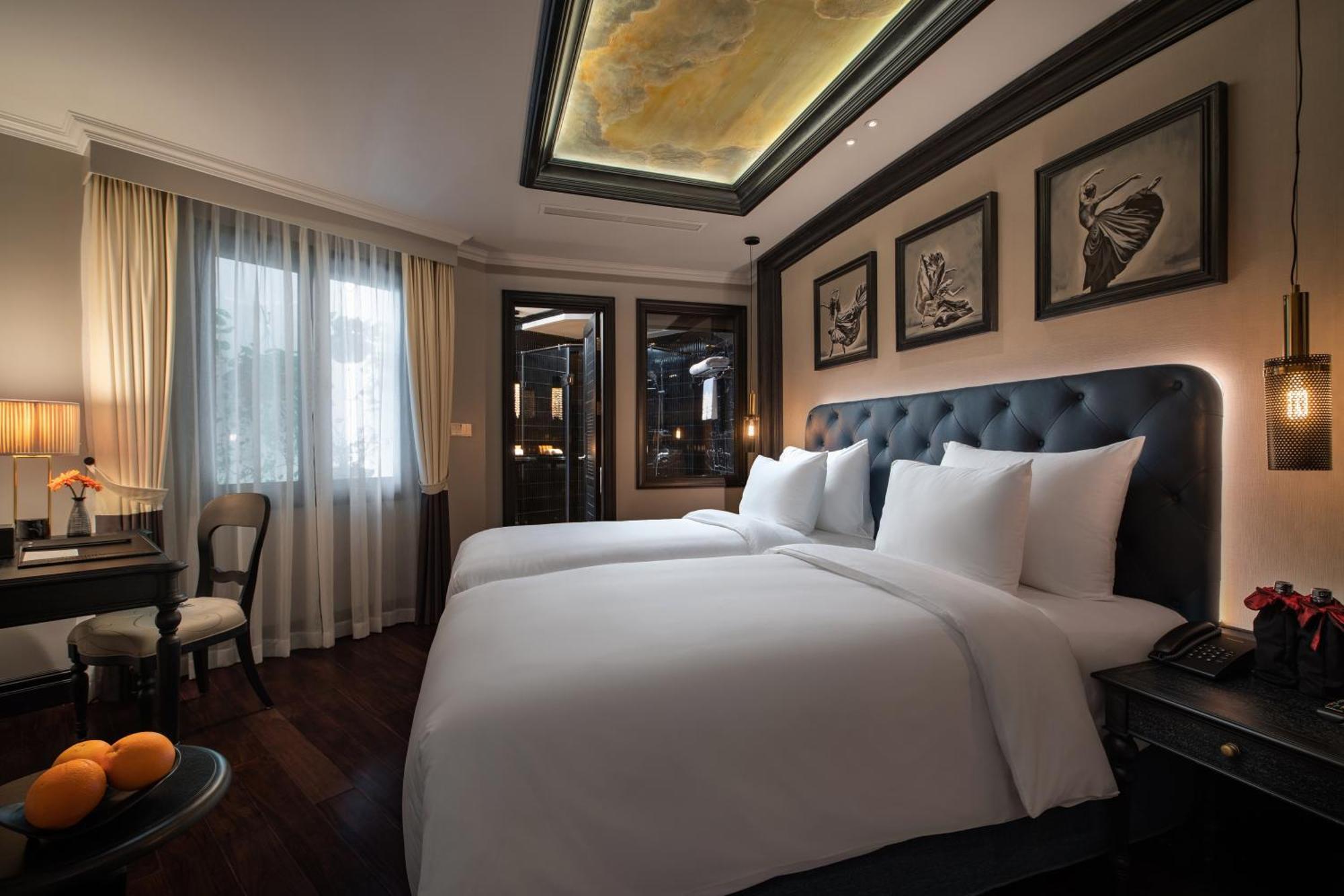 La Sinfonia Del Rey & Hotel