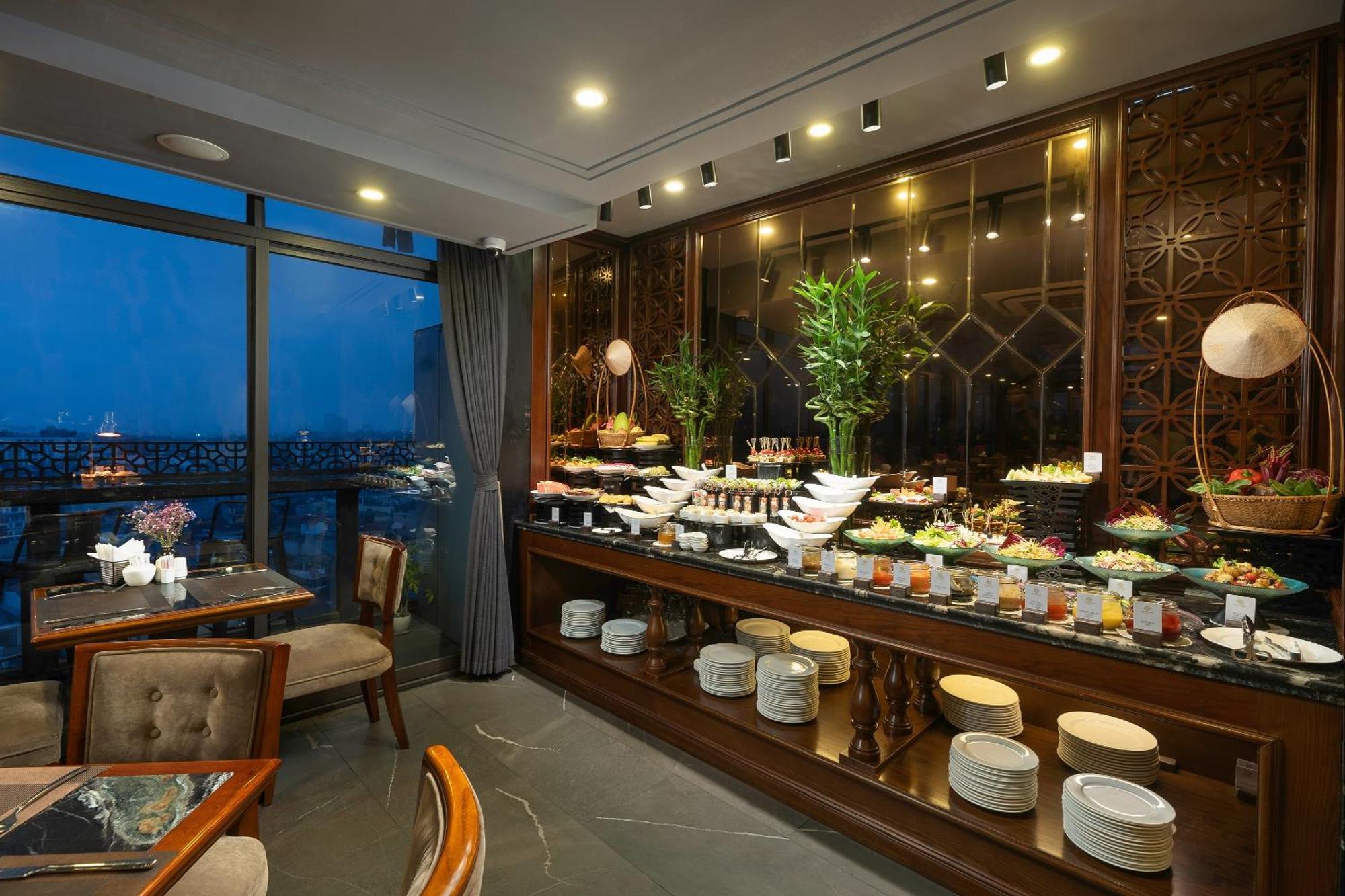 Rex Hotel 4*