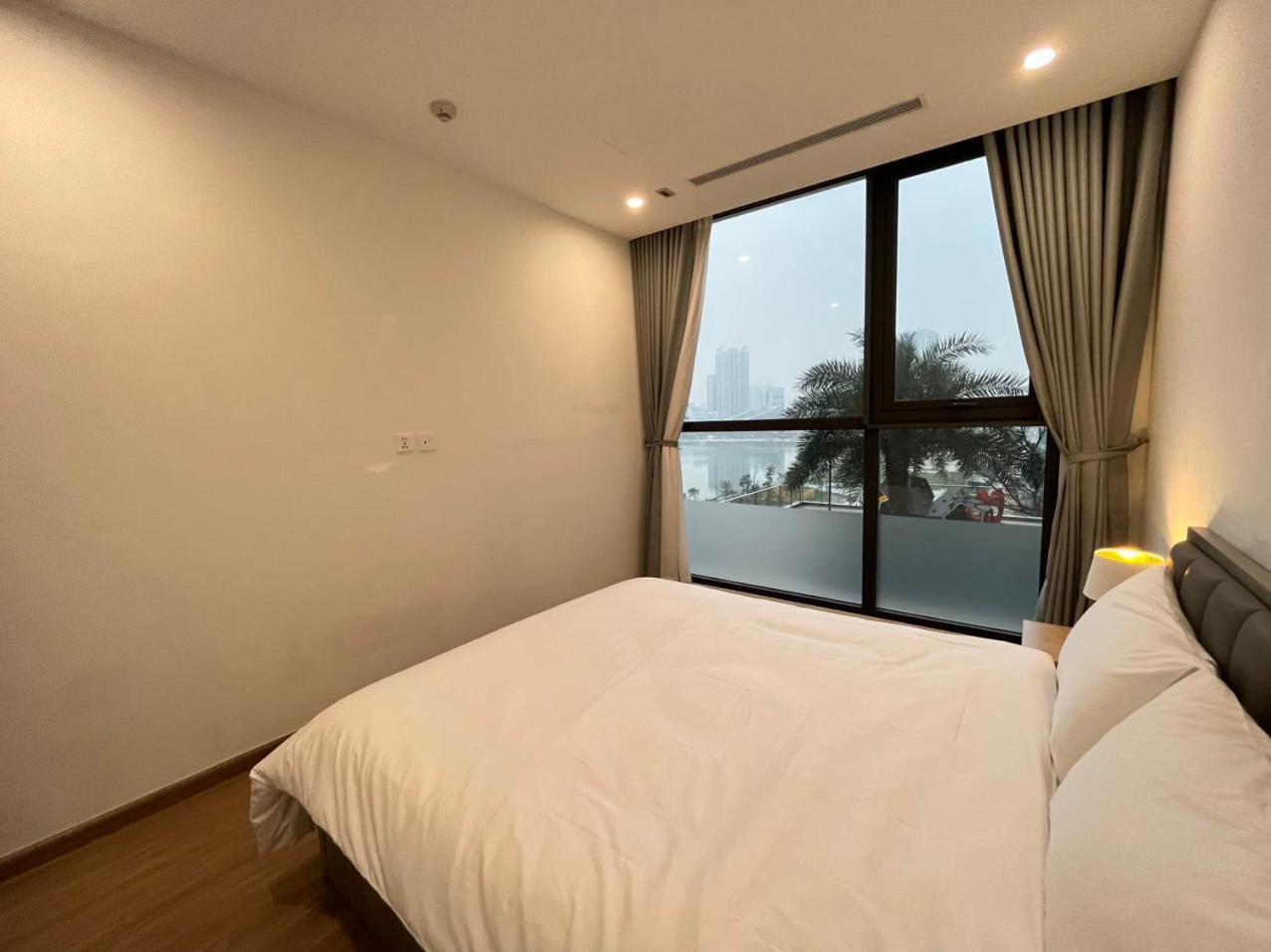 Vinhomes Skylake - 1,2,3 Beds - Fullhouse/ Spacious Apartment Hanoi