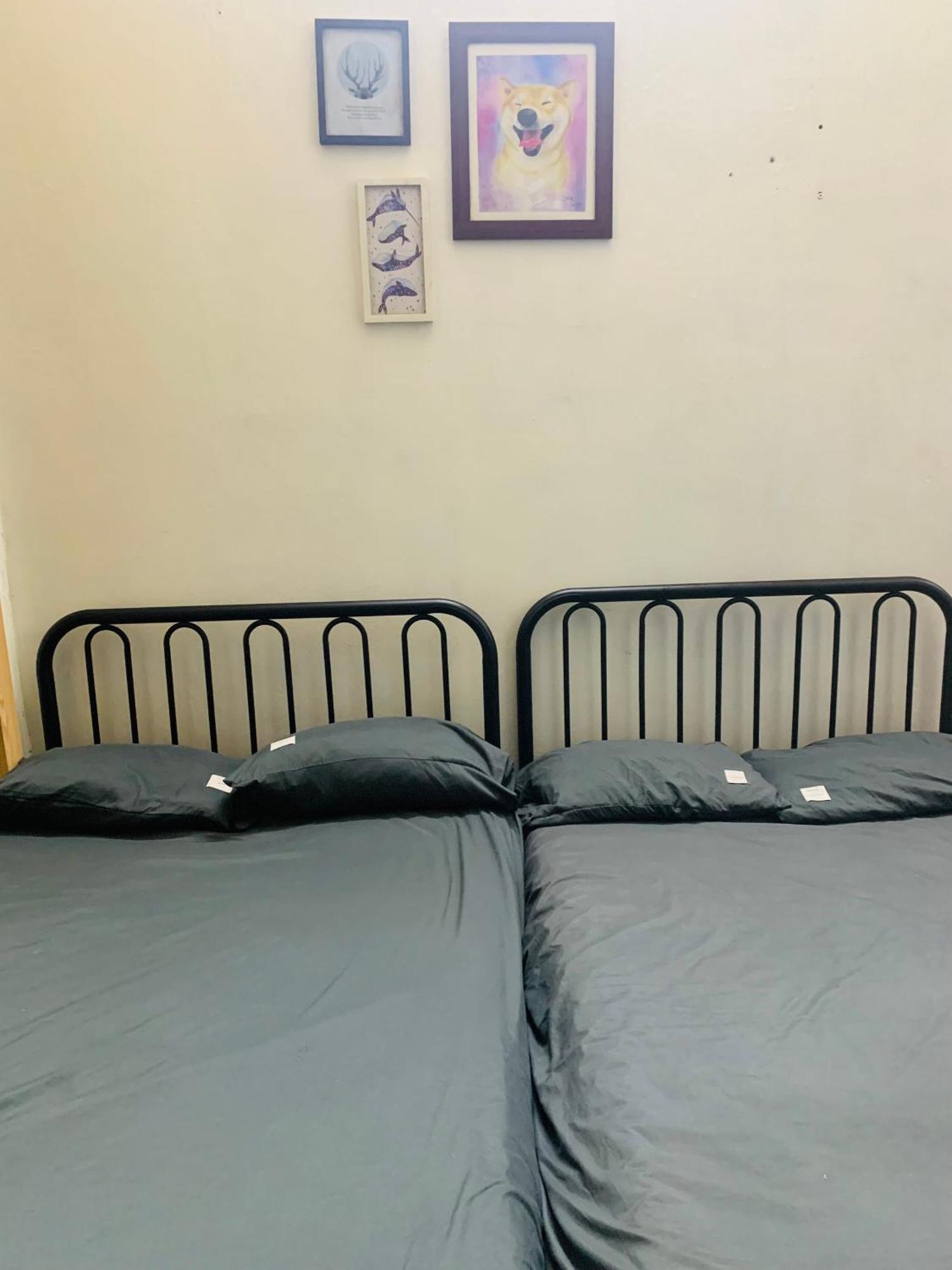 Head Of Quarter -triple Bed Room- Cheap Homestay Hanoi